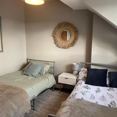 Perfect For Large Groups, Sleeps 15 Close To City Centre Sheffield Exterior foto